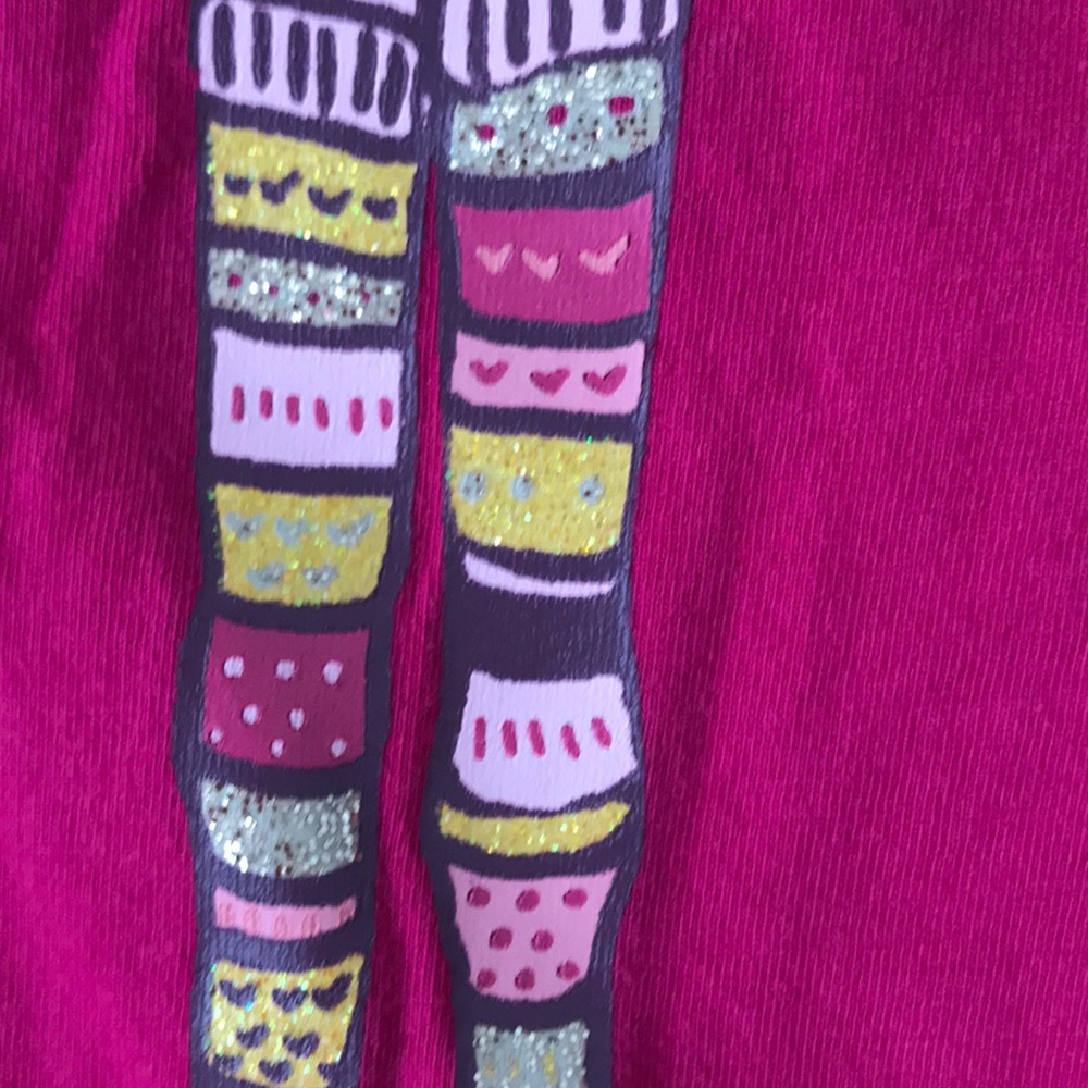 3 for $15 🌺Crazy 8 long sleeve Giraffe tee - Picture 4 of 5